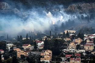 福克斯：基根-穆雷告诉我 他想更多地在内线接到球